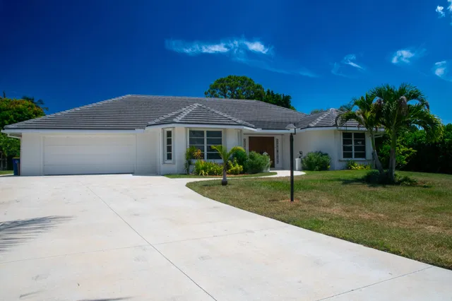 Residence photo 2