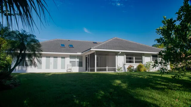 Residence photo 3
