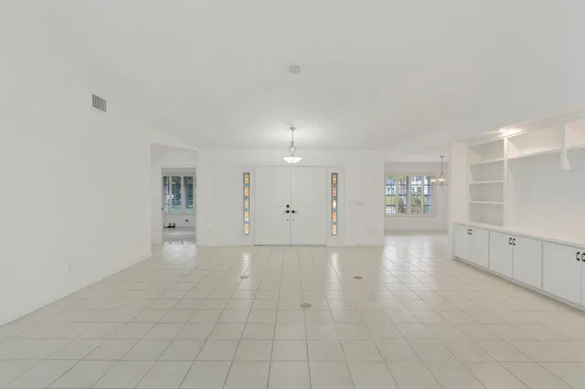 Residence photo 5