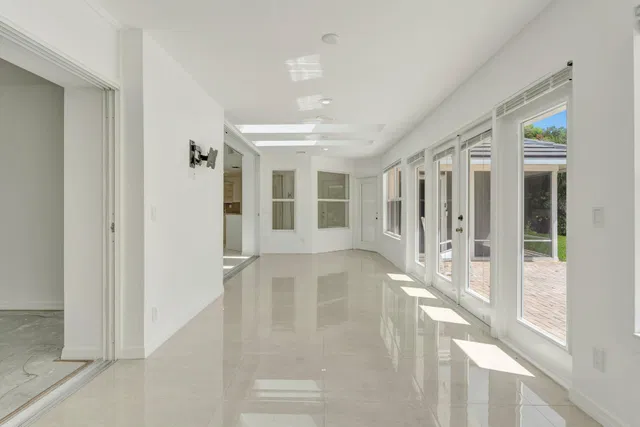 Residence photo 21