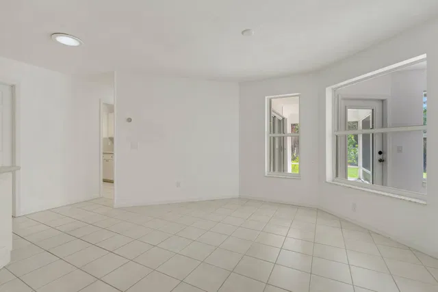 Residence photo 26