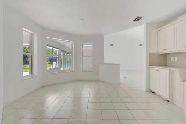 Residence photo 27