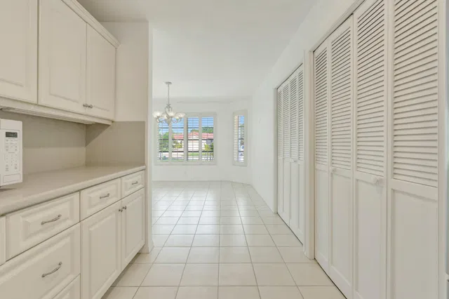 Residence photo 29
