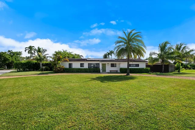 SoSo West Palm Beach Residence photo 3