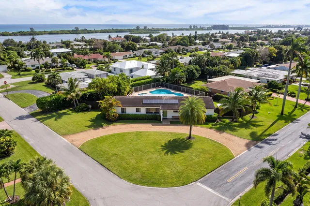 SoSo West Palm Beach Residence photo 4