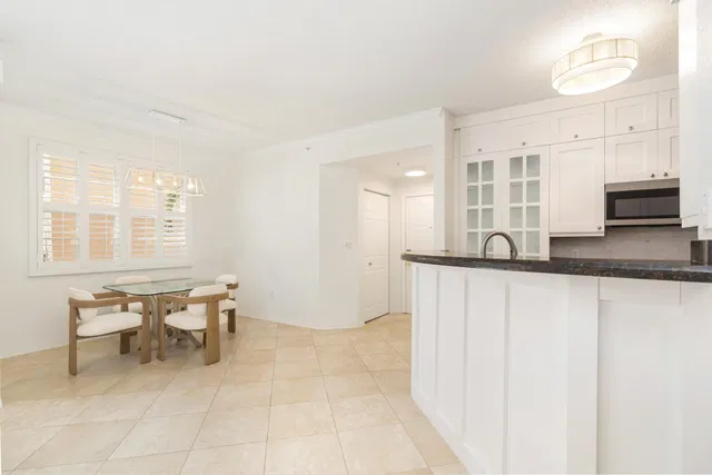 Downtown West Palm Beach Unit 206 photo 4