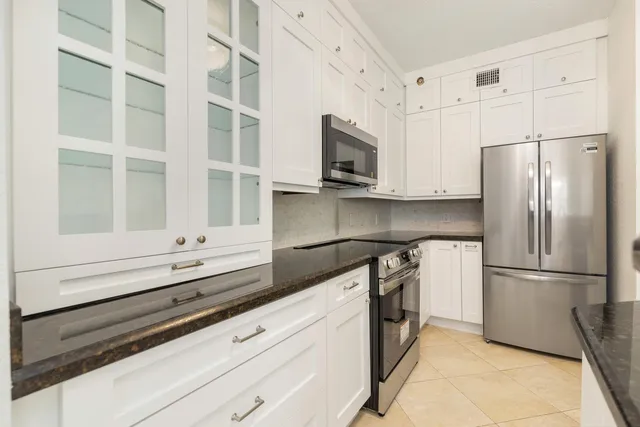Downtown West Palm Beach Unit 206 photo 8