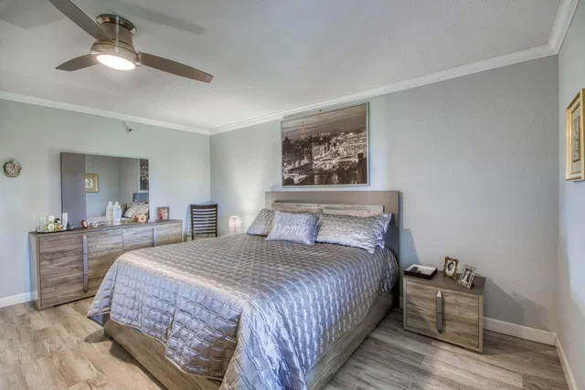  Unit 4508 photo 15