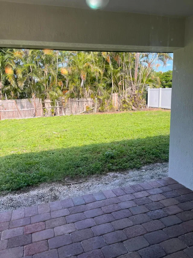 Residence photo 4