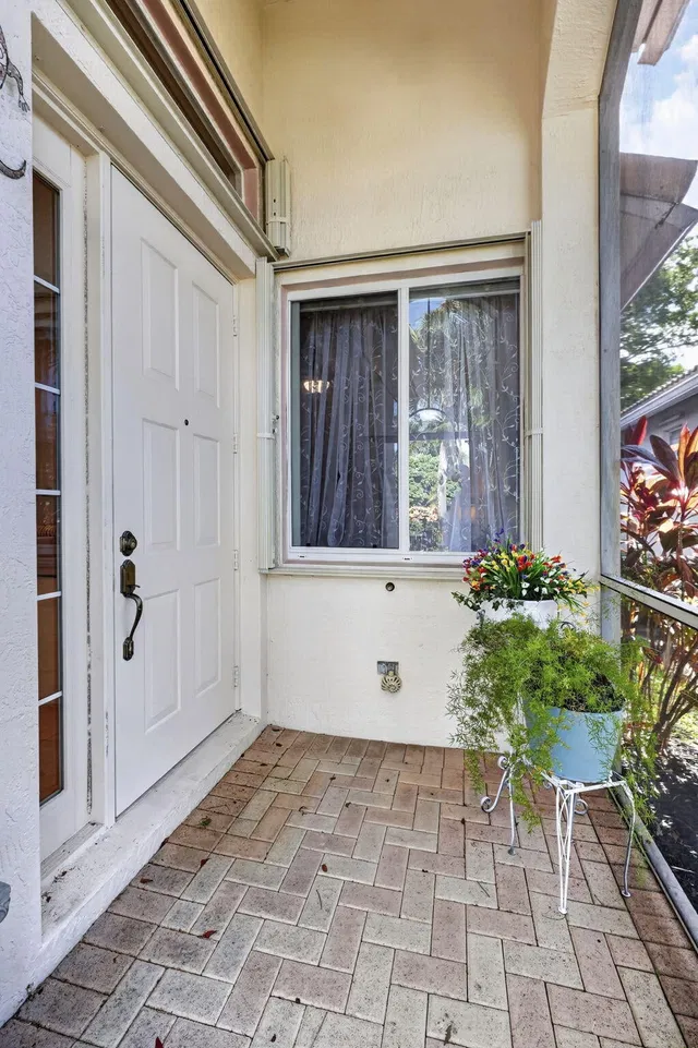 Residence photo 8