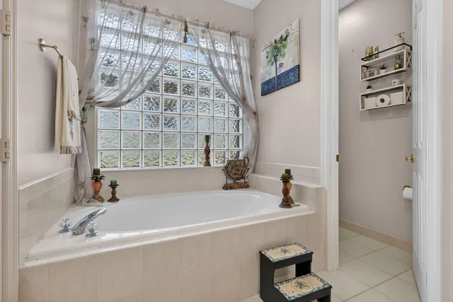 Residence photo 32
