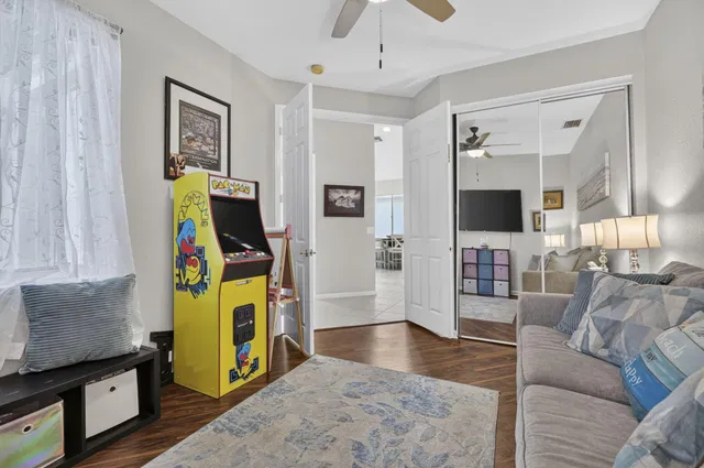 Residence photo 34