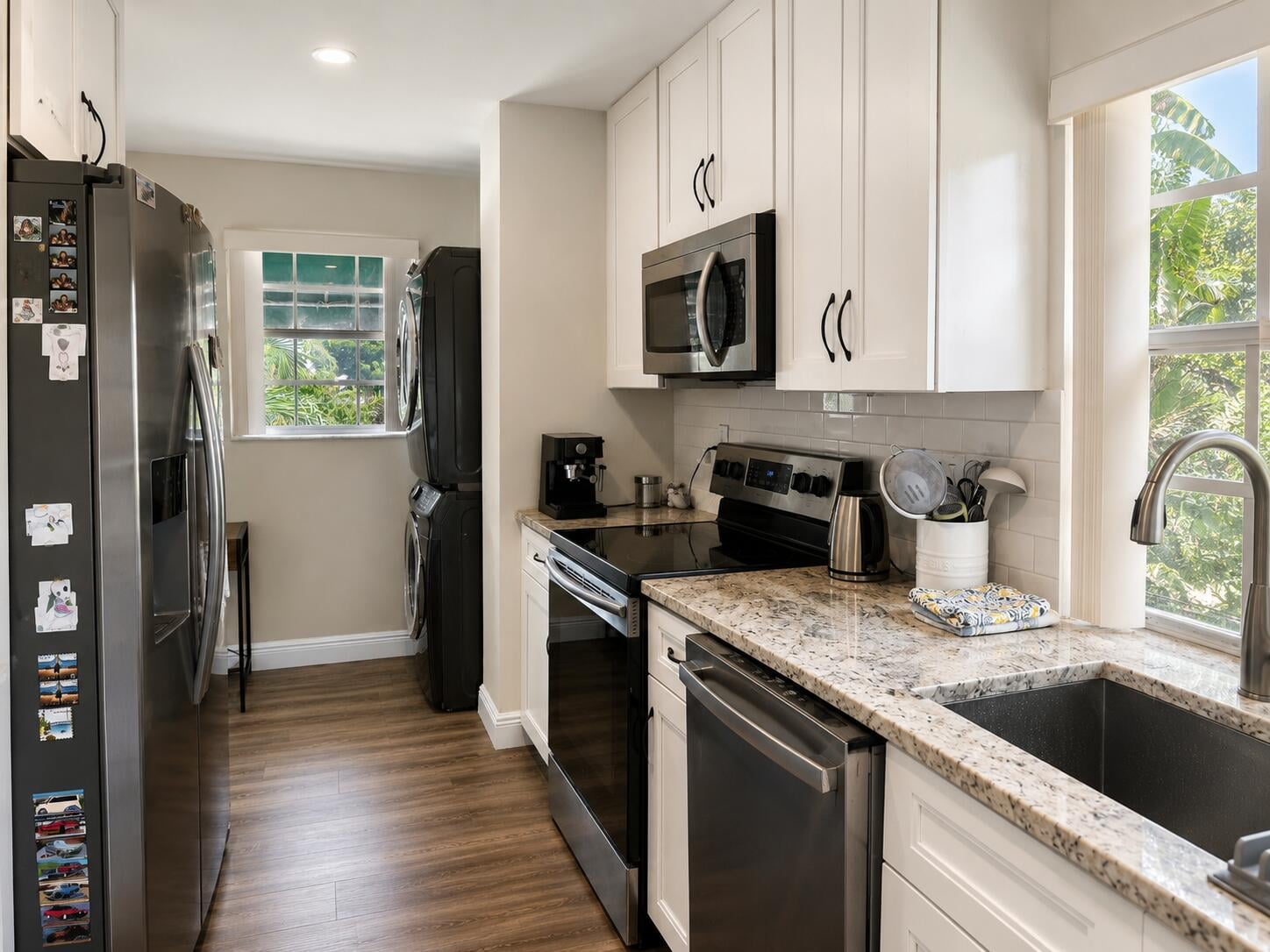  Residence photo 11