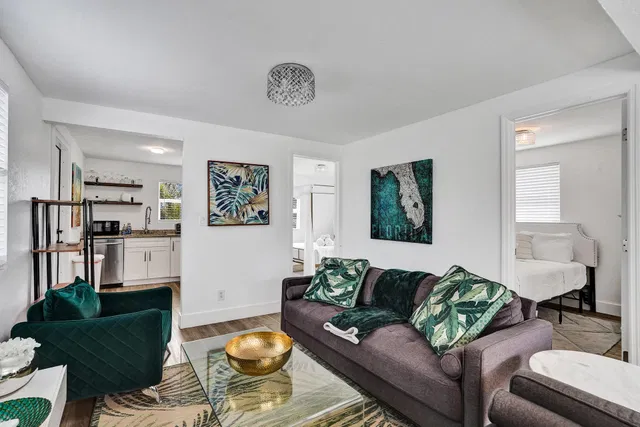 Downtown Delray Beach Unit Upstairs photo 8