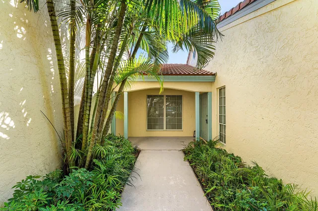 Residence photo 6
