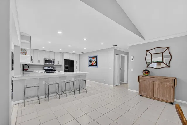Eastpointe Country Club Residence photo 14