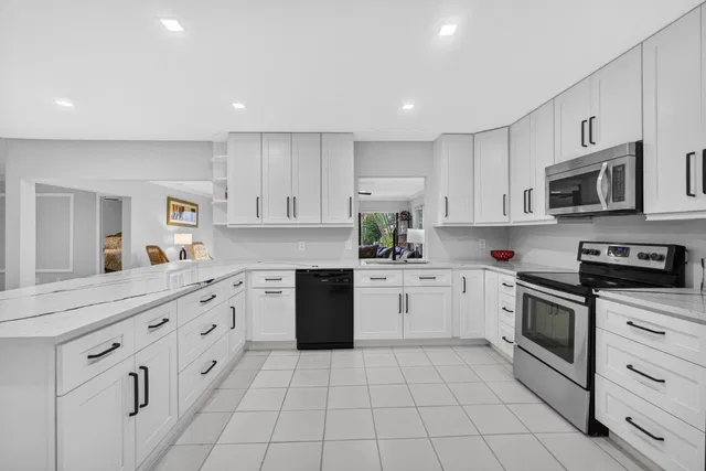 Eastpointe Country Club Residence photo 19