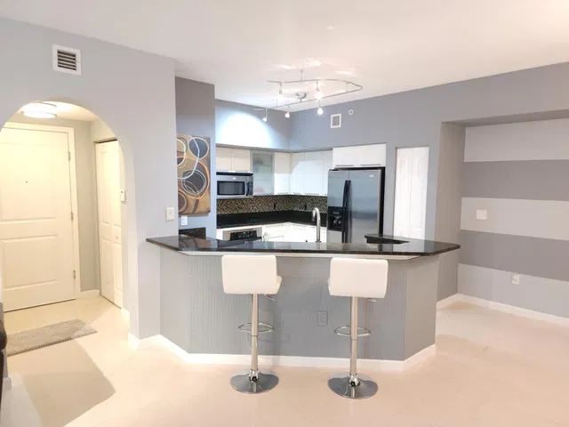 The Astor Unit 303 photo 5