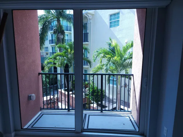 The Astor Unit 303 photo 8