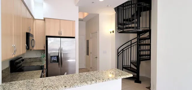 One City Plaza Unit 419 photo 6