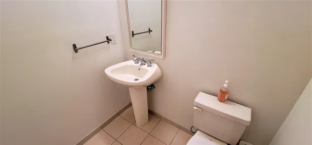 One City Plaza Unit 419 photo 9
