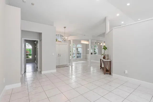 Residence photo 9