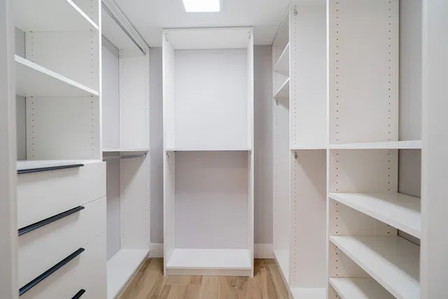 Unit Apt 224 photo 14