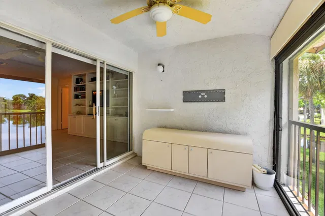 Unit 13 D photo 16
