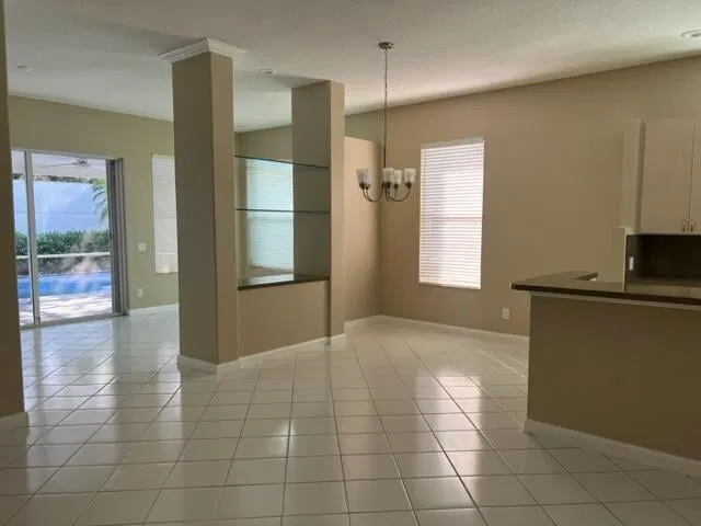 Residence photo 9