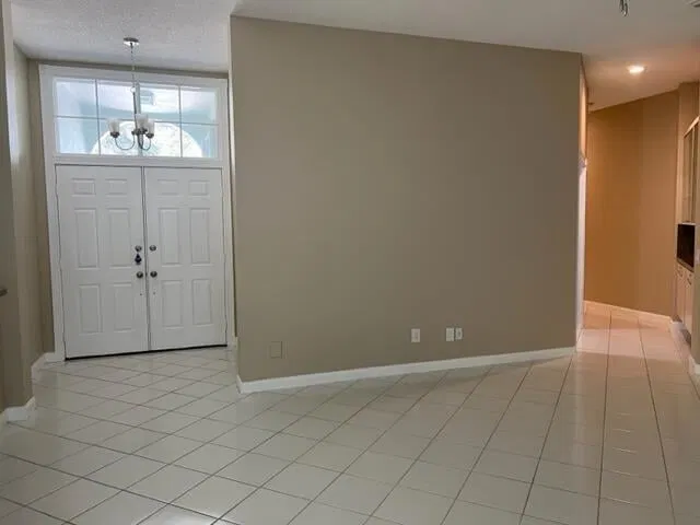 Residence photo 29