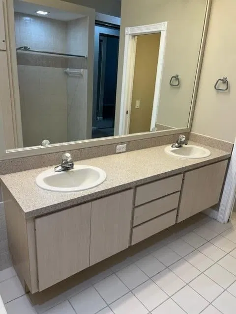 Residence photo 32