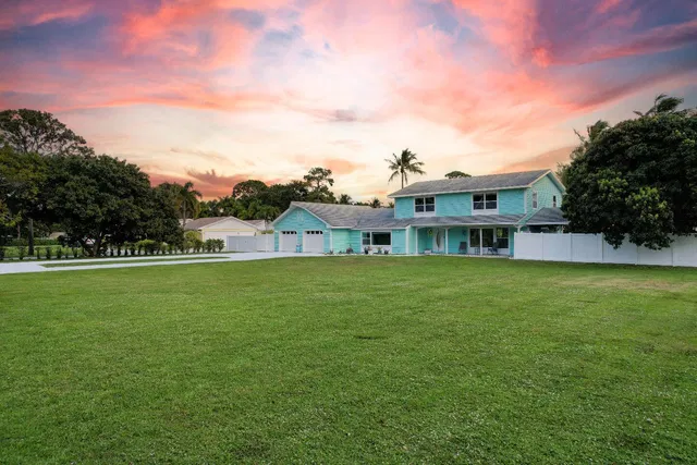 Residence photo 3