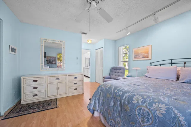 Residence photo 7