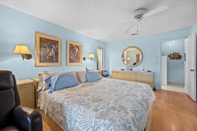 Residence photo 18