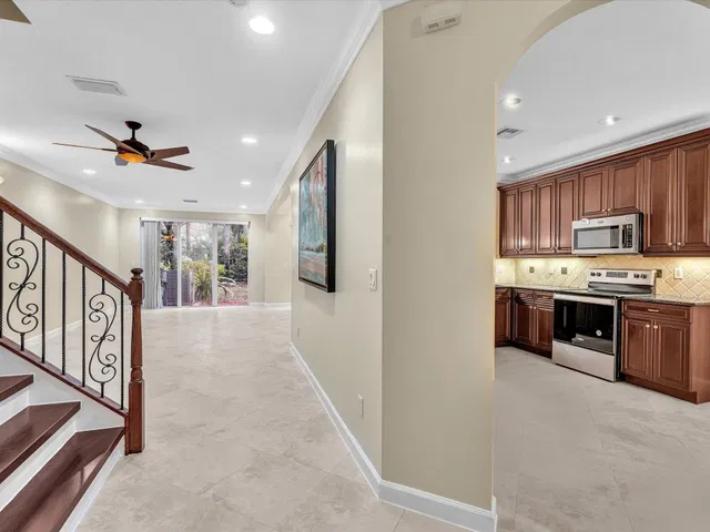 Residence photo 9