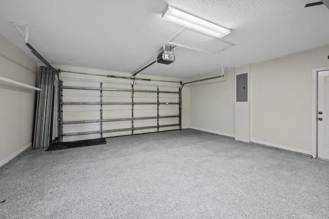 Residence photo 19