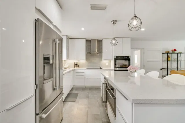 Palm Beach Shores Residence photo 10