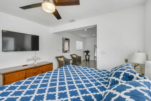 Palm Beach Shores Residence photo 26
