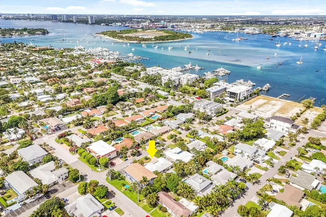 Palm Beach Shores Residence photo 53