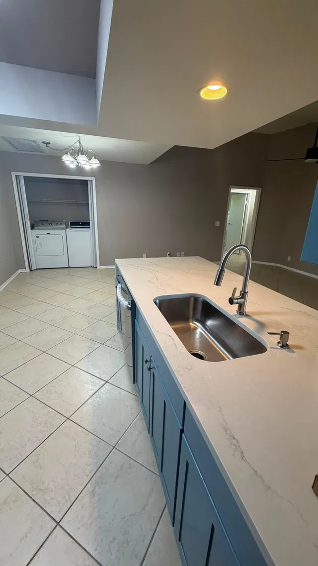 Residence photo 7