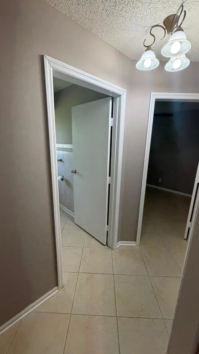  Residence photo 9