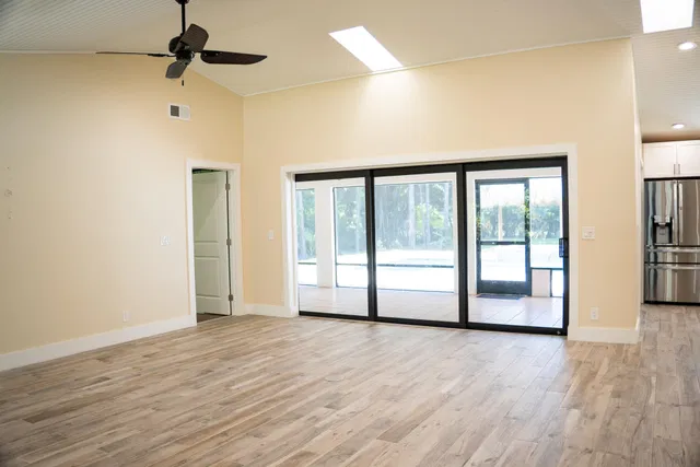  Residence photo 23