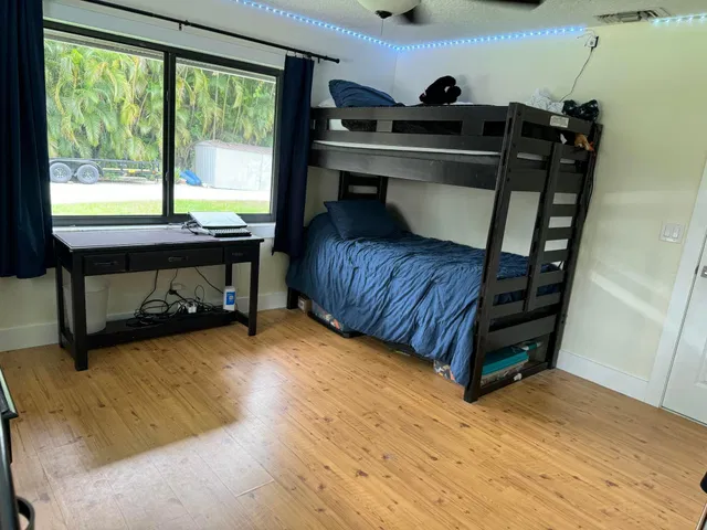  Residence photo 33