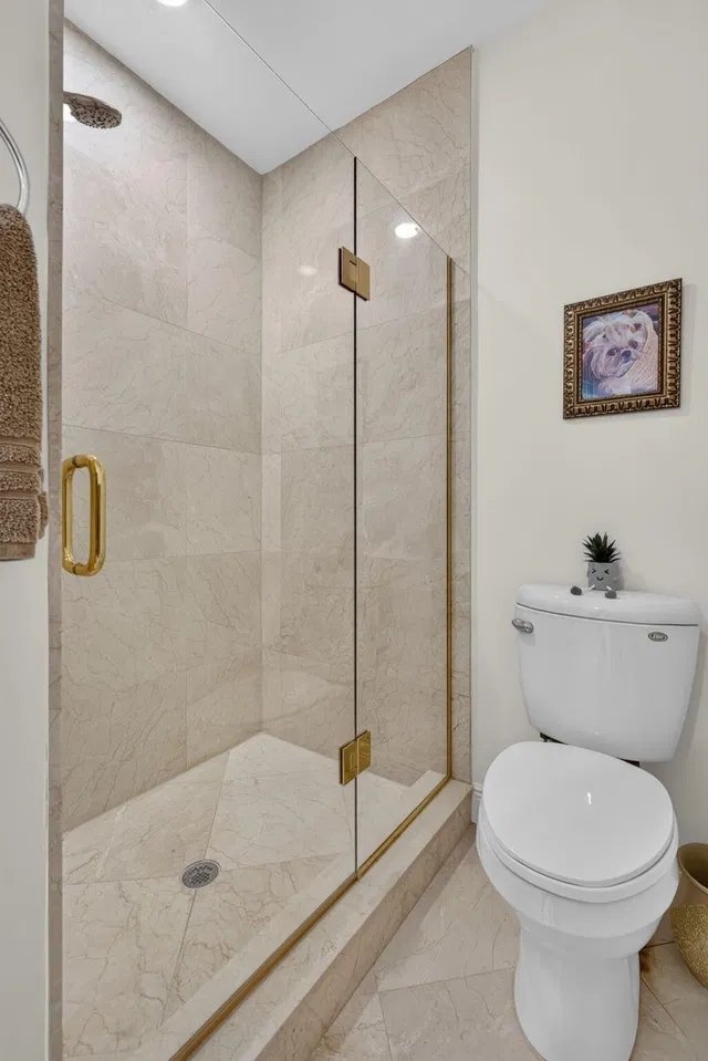 Residence photo 24