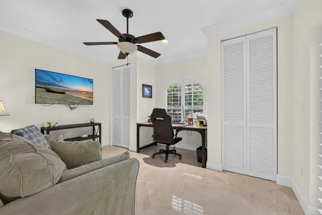 Residence photo 27