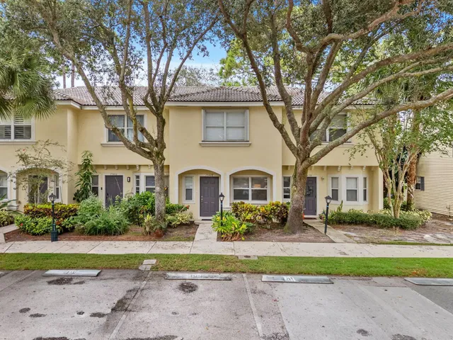 Residence photo 2