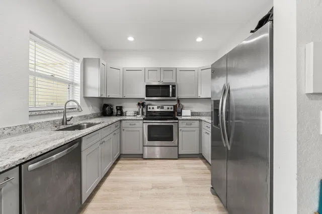 Residence photo 7