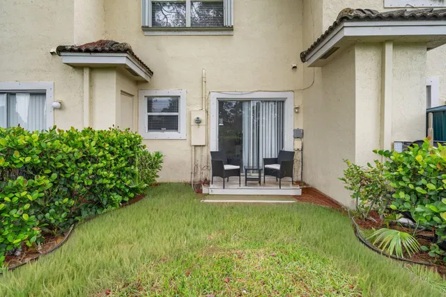 Residence photo 5