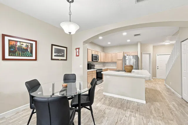 Residence photo 10