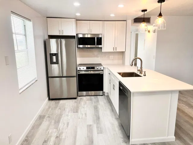 Residence photo 2